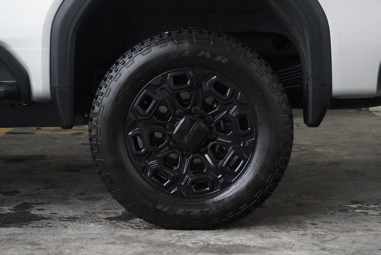 Thumbnail: 2022 GMC Sierra 2500 - 12