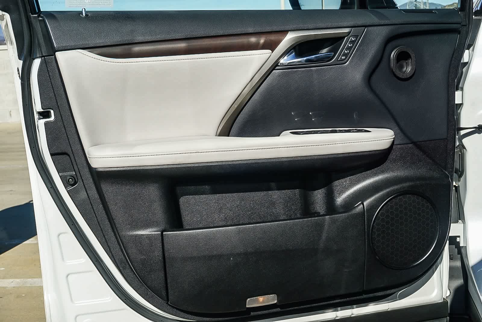 Thumbnail: 2022 Lexus RX - 23