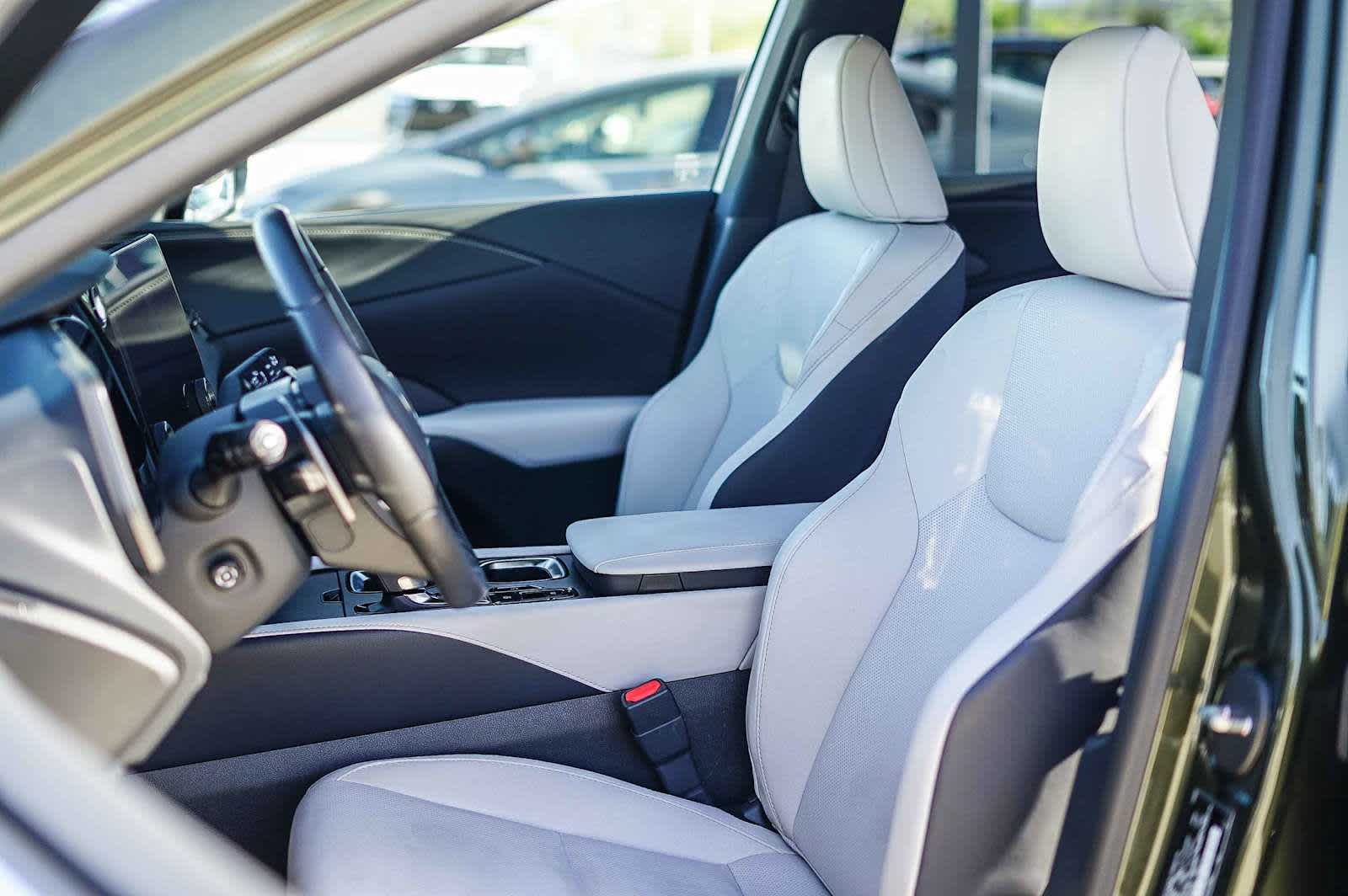 Thumbnail: 2023 Lexus RX - 21