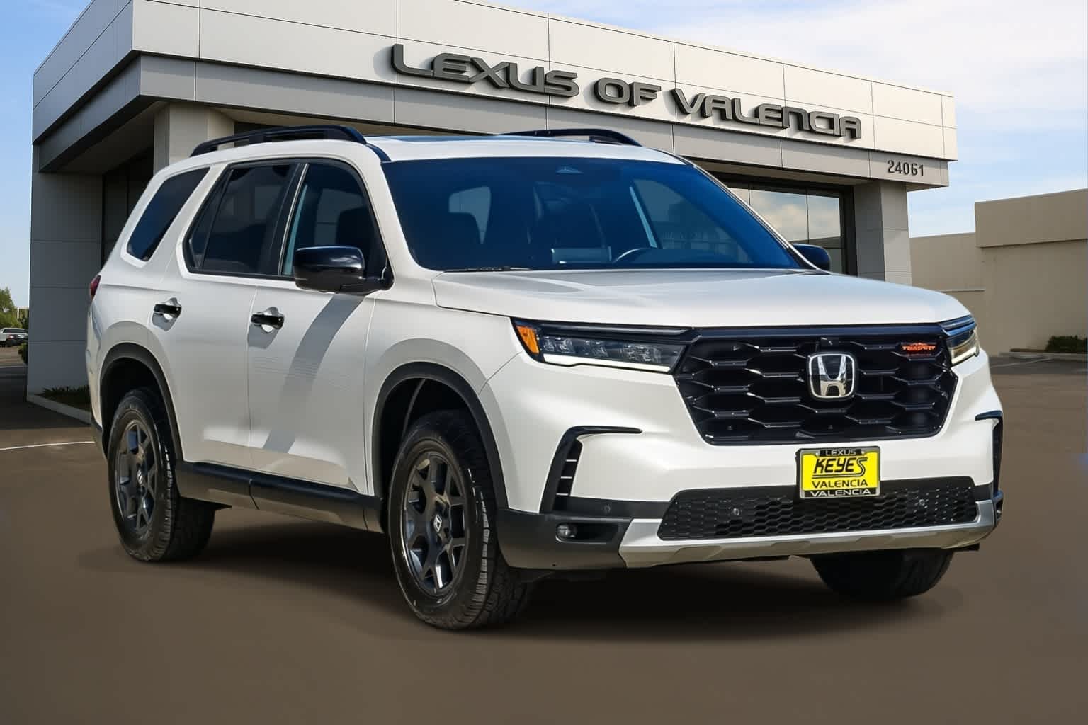 2024 Honda Pilot TrailSport photo 6