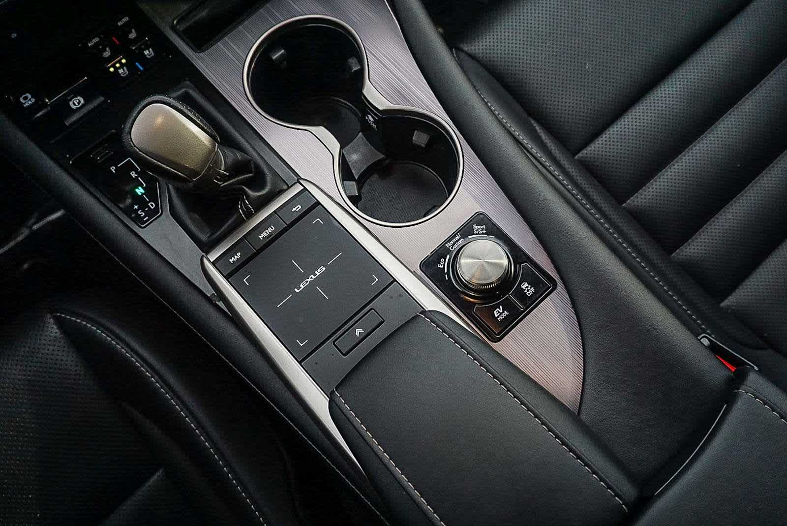 Thumbnail: 2021 Lexus RX - 24