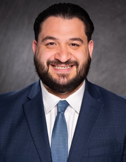 Staff member Hiram Cheek from ID_e32cecdf8337