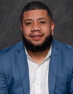 Staff member Cesar Avalos from ID_07afcfdd5834