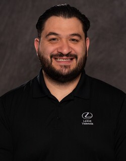 Staff member Hiram Cheek from ID_e32cecdf8337