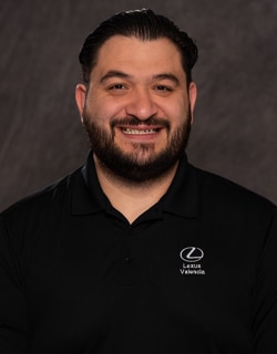 Staff member Hiram Cheek from ID_e32cecdf8337