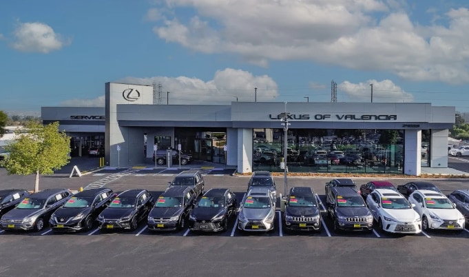 Exterior of Lexus of Valencia
