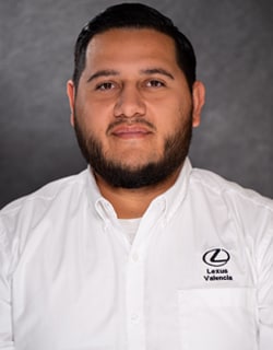 Staff member Rafael Salcedo from ID_e32cecdf8337