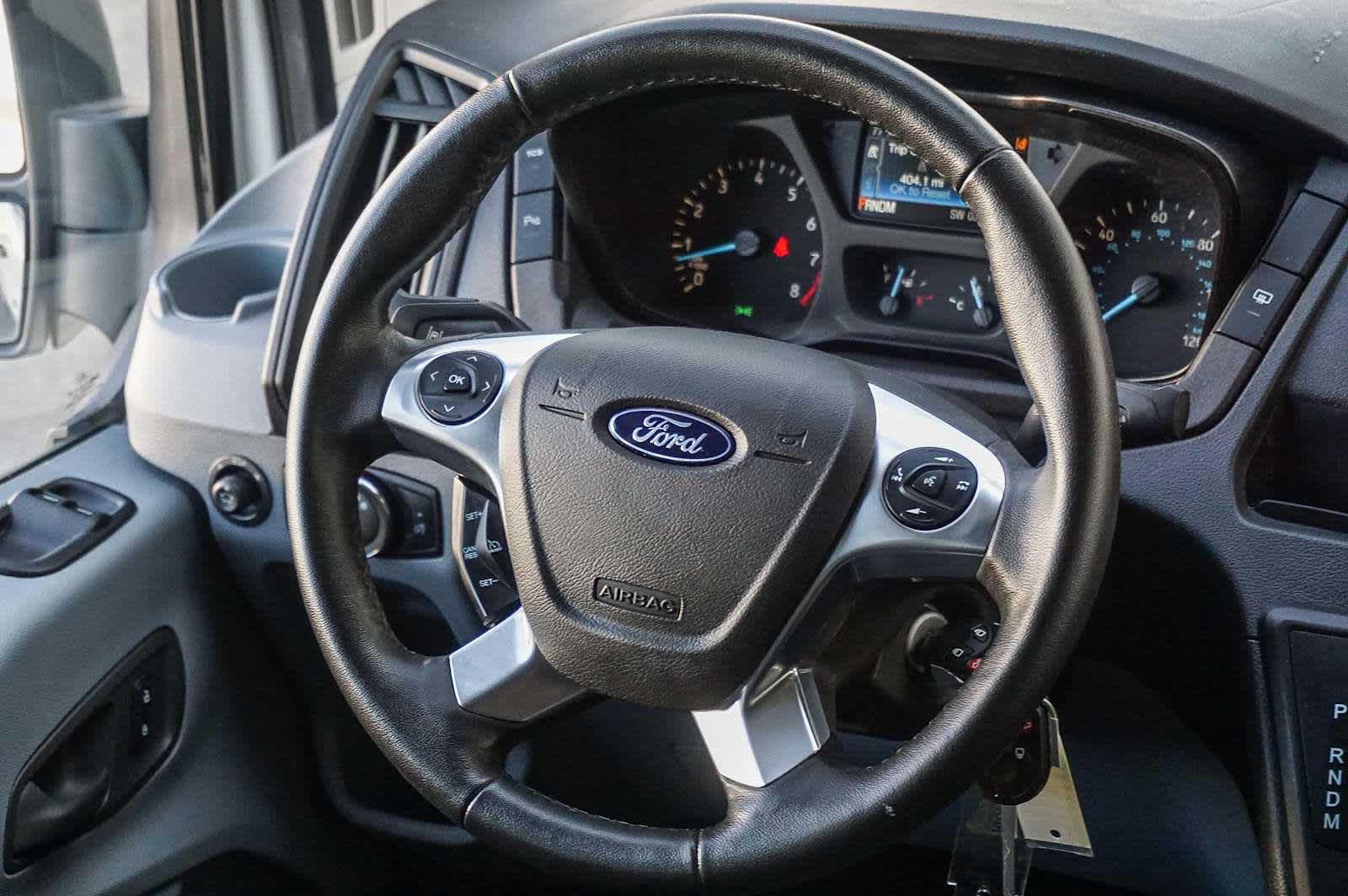 Thumbnail: 2018 Ford Transit Series - 16