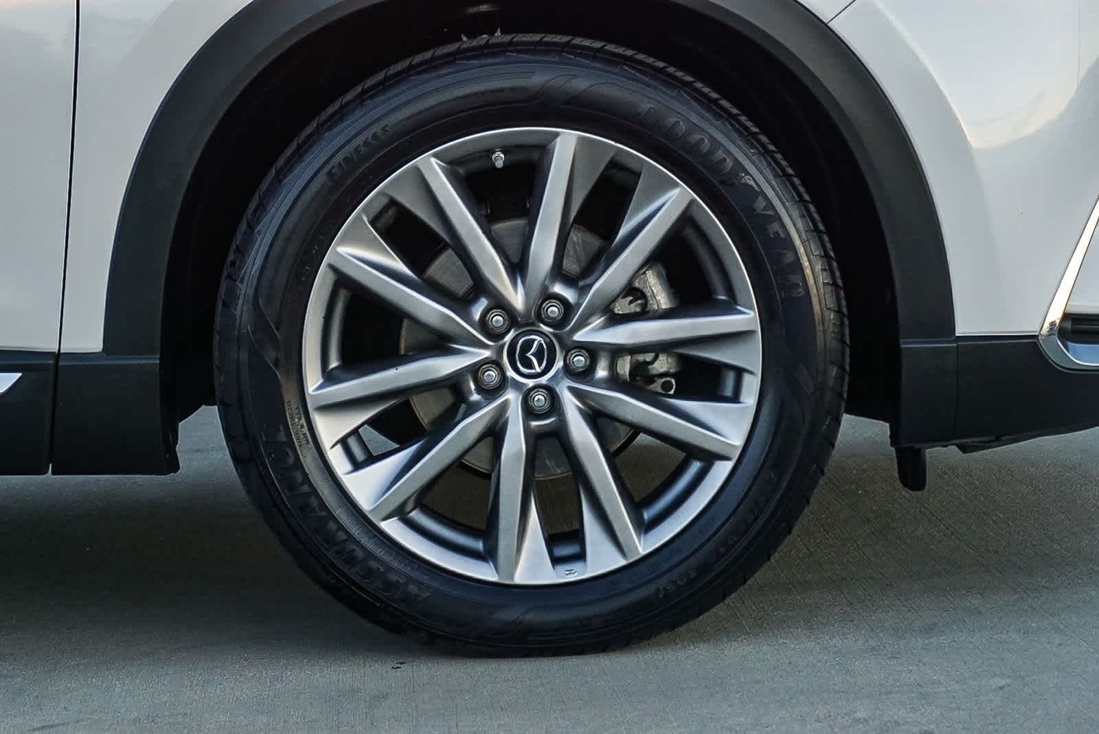 Thumbnail: 2018 Mazda CX-9 - 9