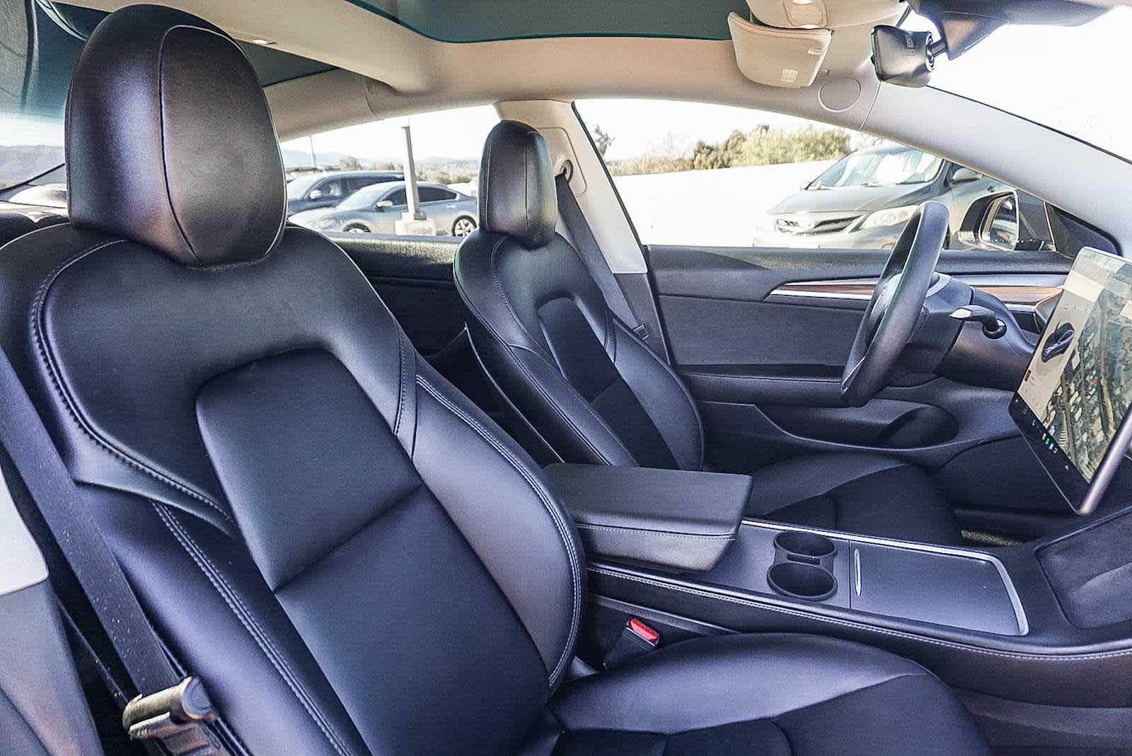 Thumbnail: 2022 Tesla Model 3 - 22