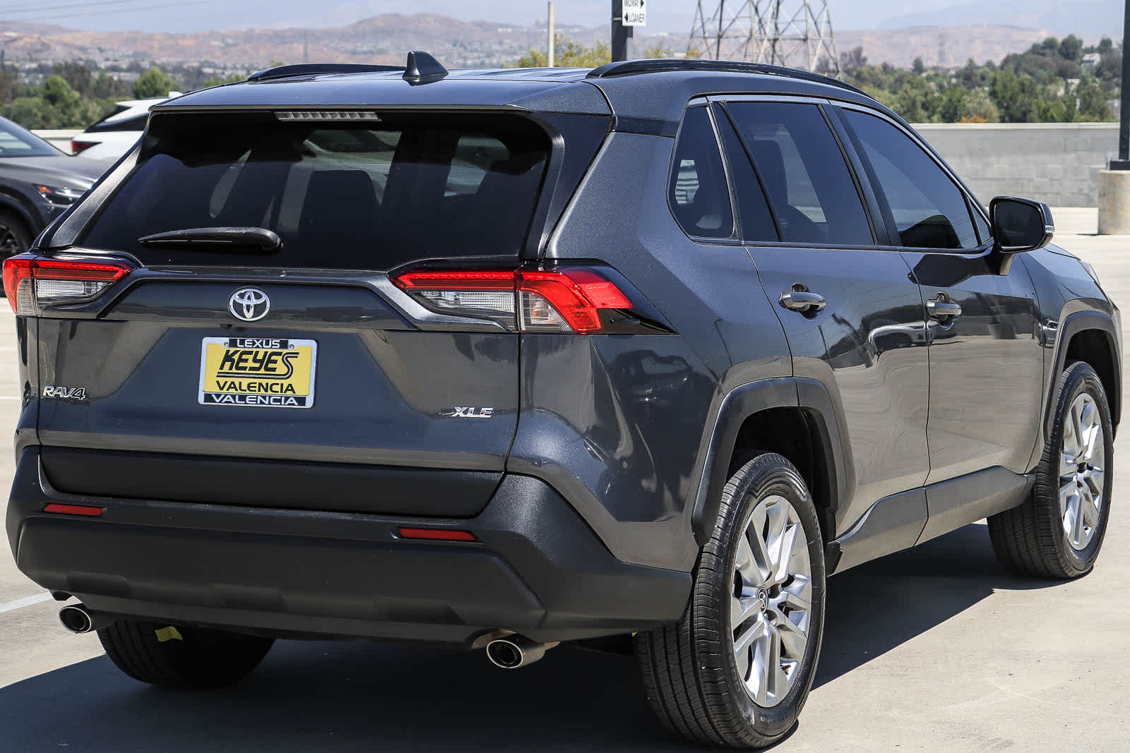 Thumbnail: 2022 Toyota RAV4 - 3