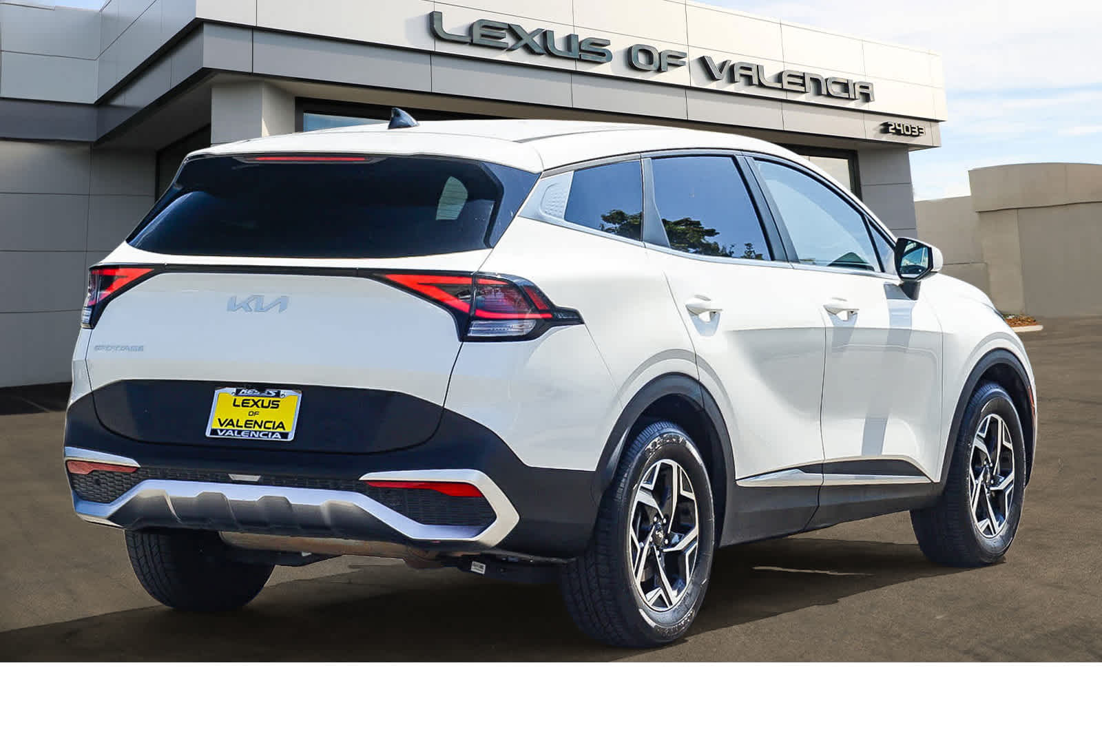 Thumbnail: 2023 Kia Sportage - 4