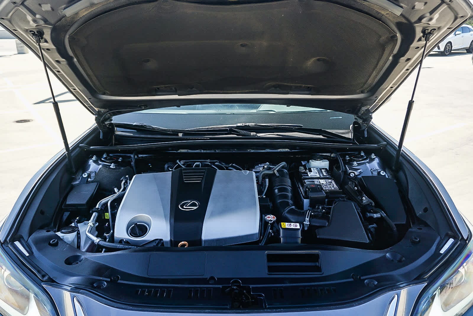 Thumbnail: 2019 Lexus ES - 36