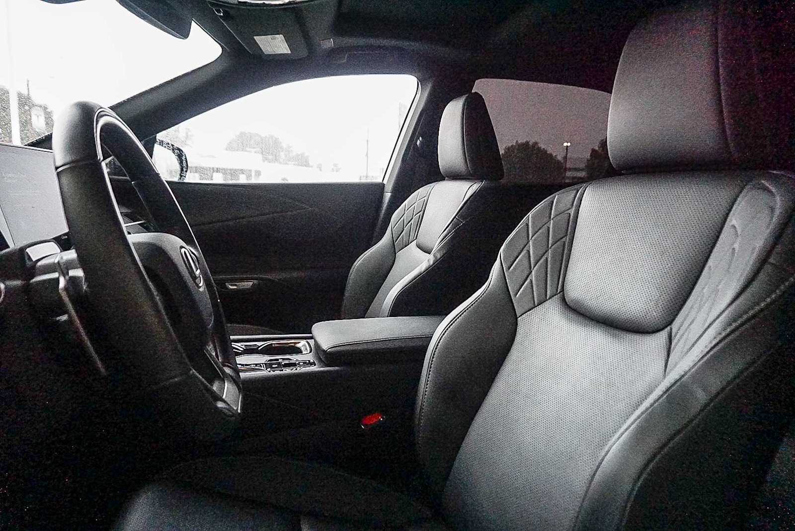 Thumbnail: 2025 Lexus RX - 20