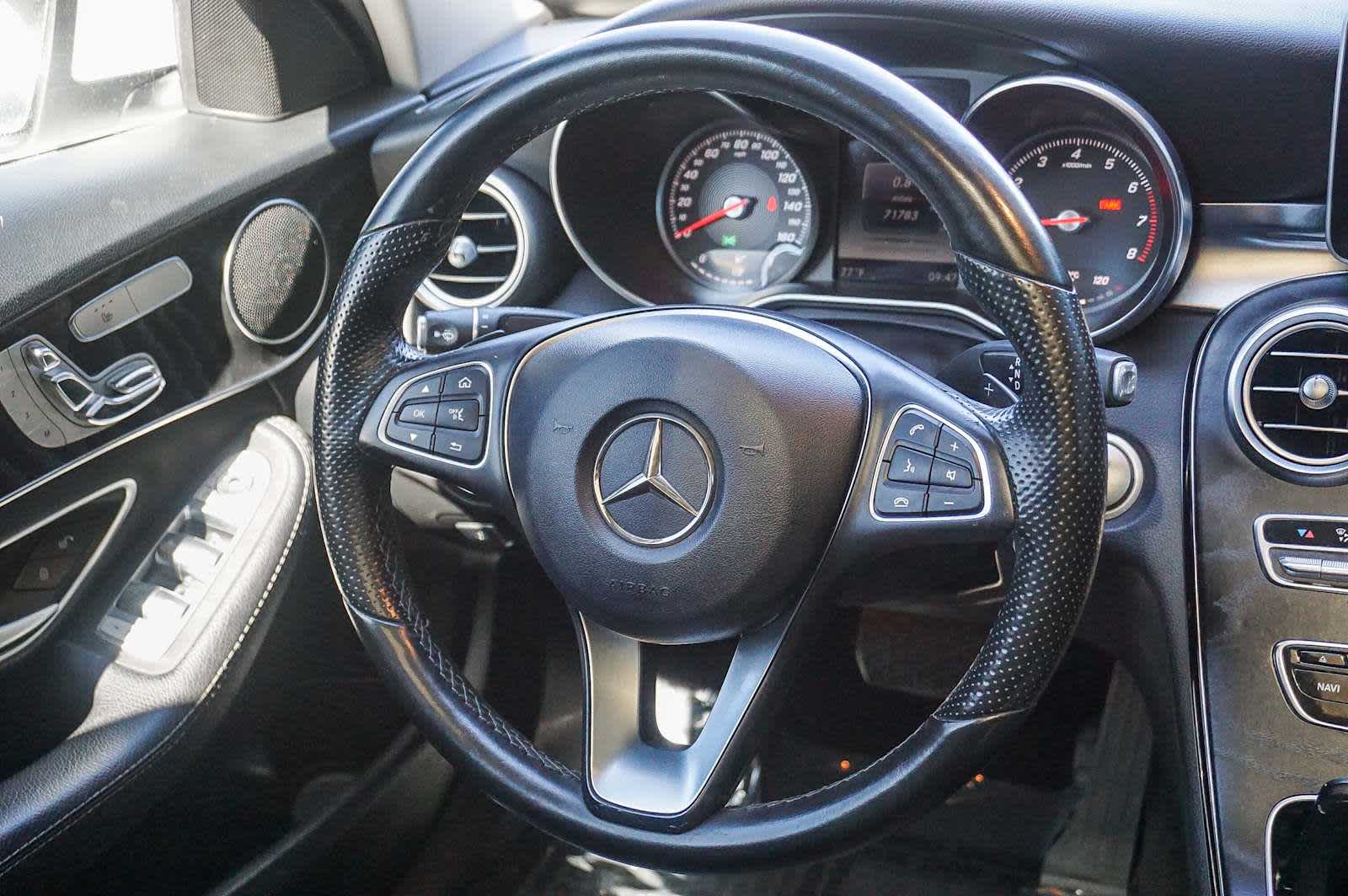 Thumbnail: 2017 Mercedes-Benz C-Class - 35