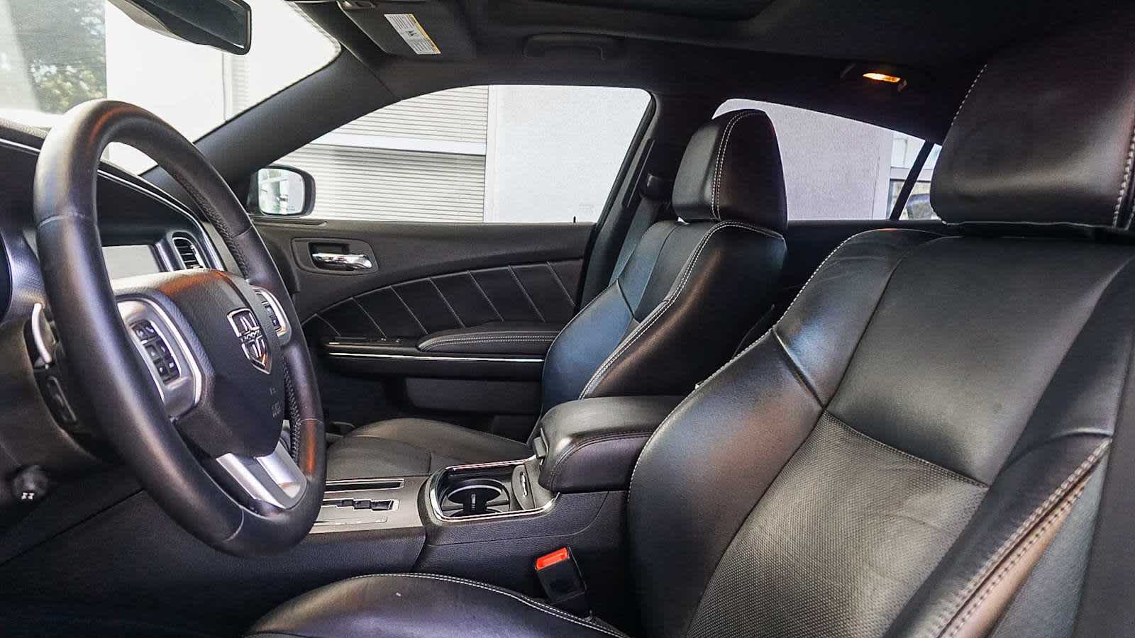 Thumbnail: 2014 Dodge Charger - 20