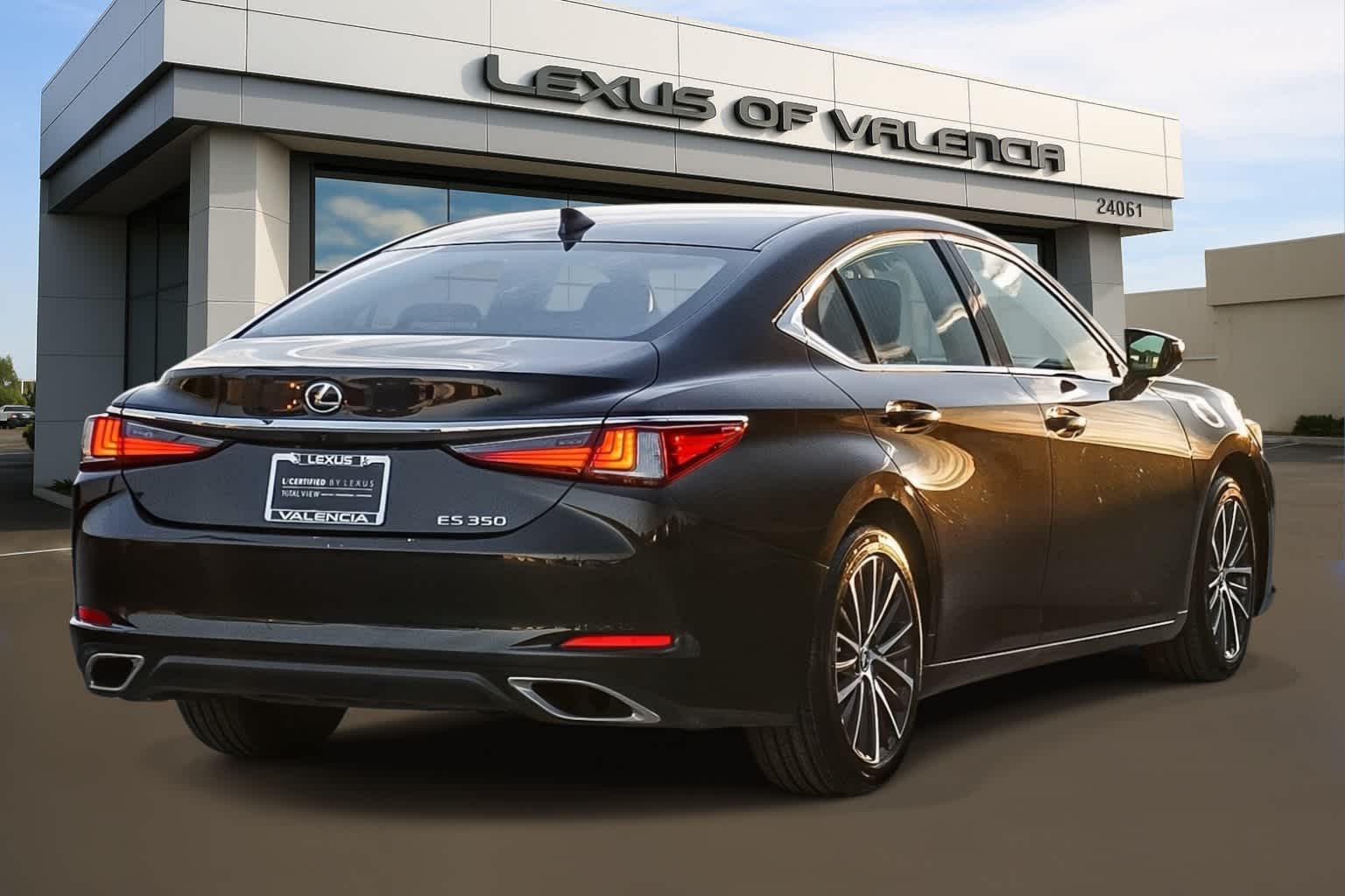 Thumbnail: 2025 Lexus ES - 8