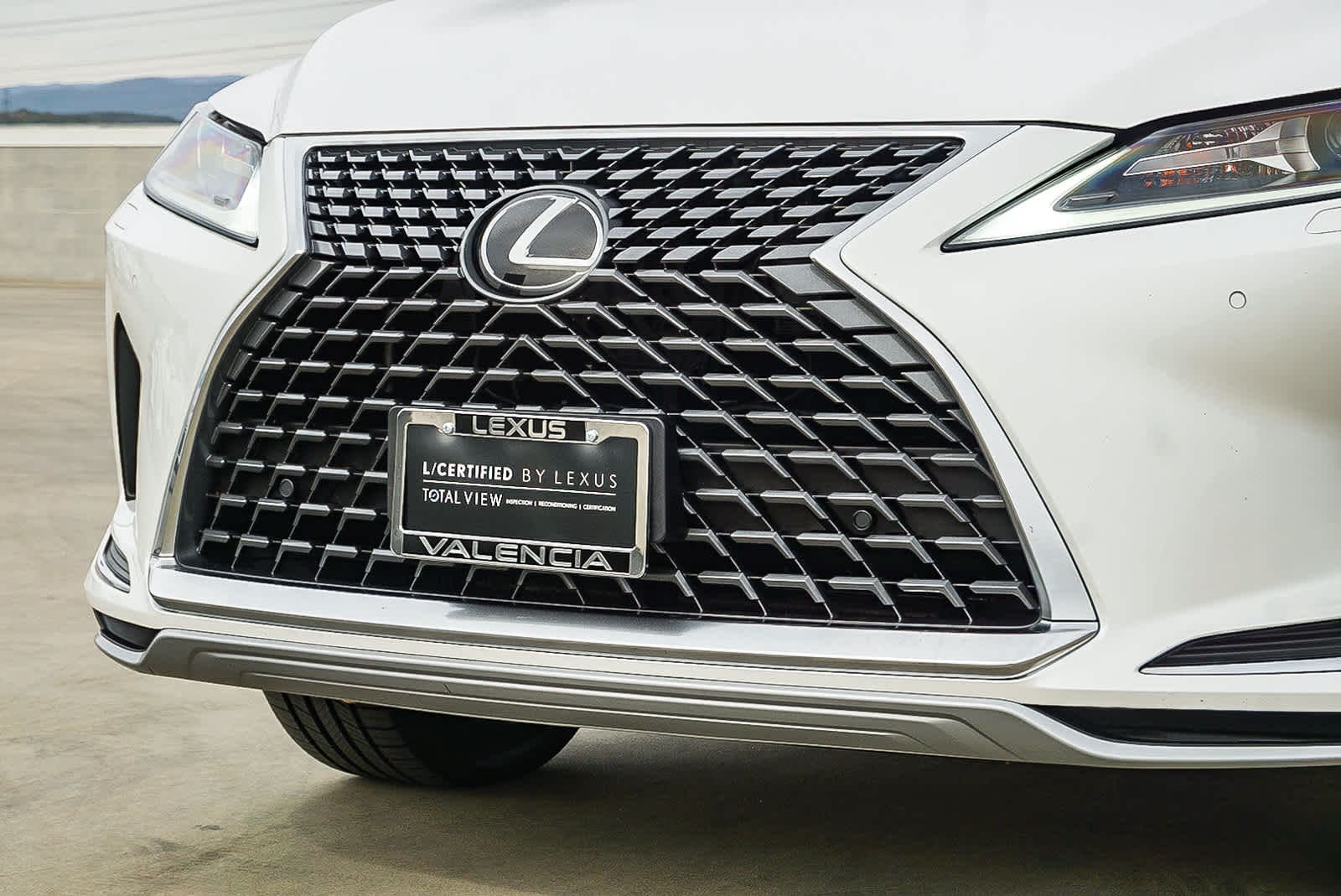 Thumbnail: 2020 Lexus RX - 8