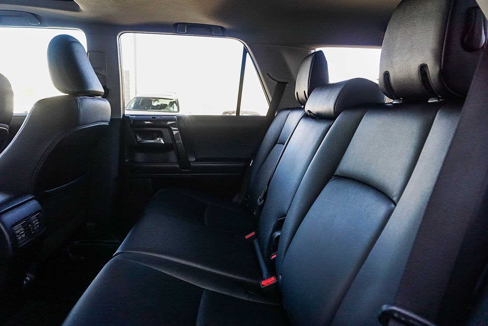 Thumbnail: 2022 Toyota 4Runner - 19