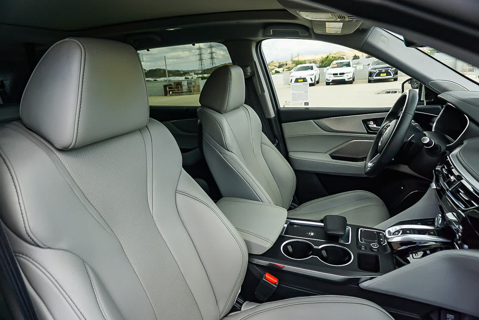 Thumbnail: 2023 Acura MDX - 17