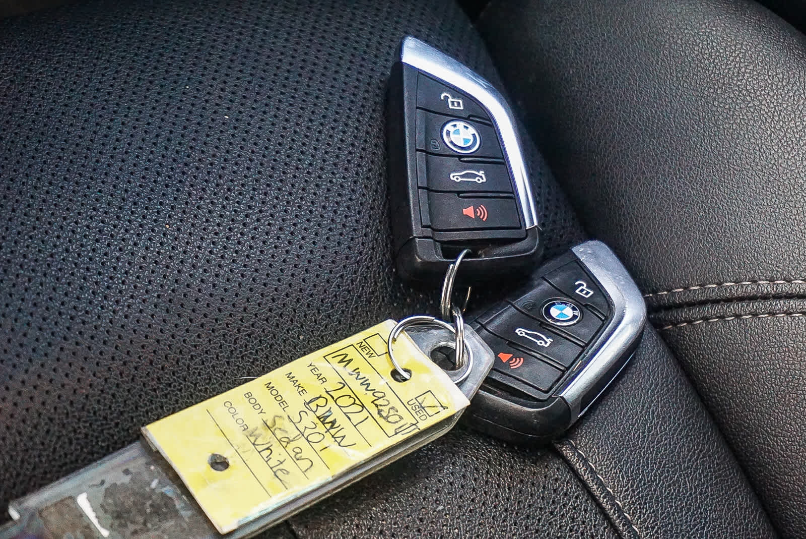 Thumbnail: 2021 BMW 5 Series - 24