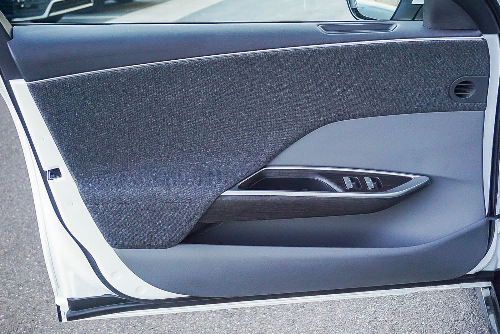 Thumbnail: 2025 Lucid Air - 20