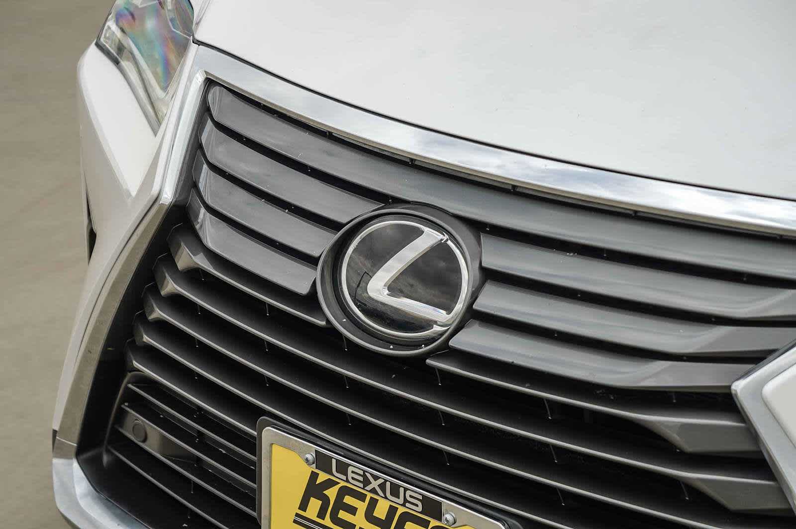 Thumbnail: 2017 Lexus RX - 9