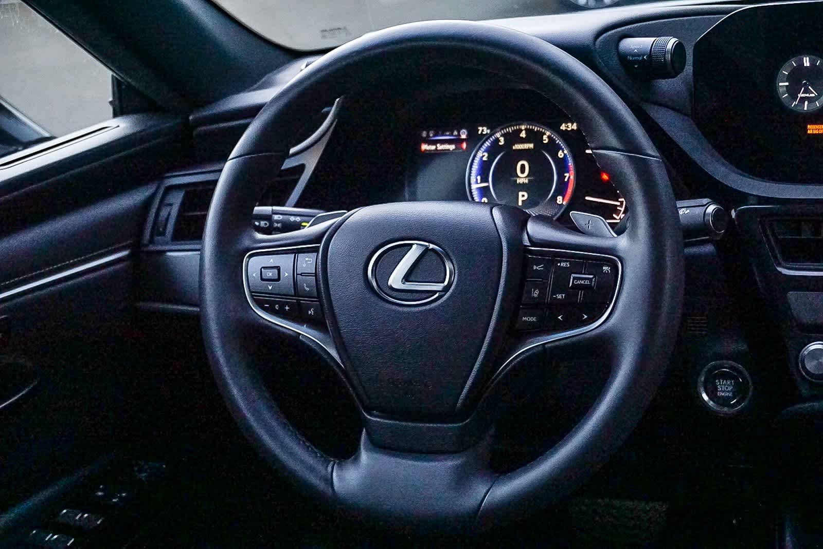 Thumbnail: 2023 Lexus ES - 17