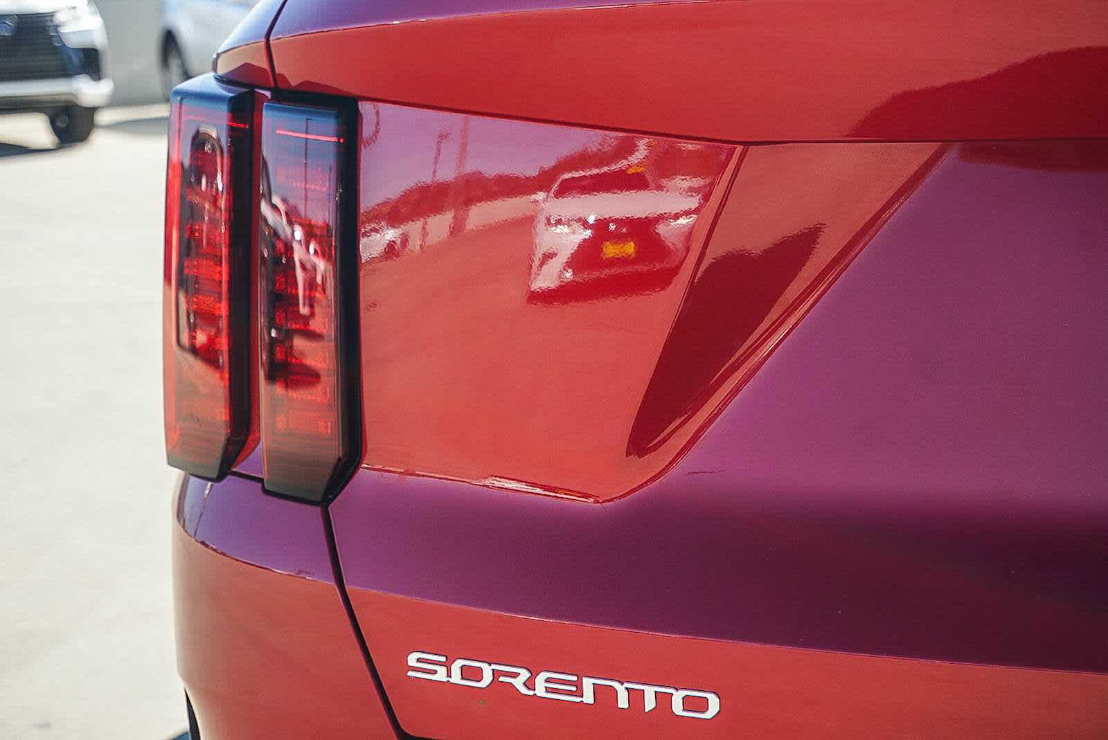 Thumbnail: 2023 Kia Sorento - 12