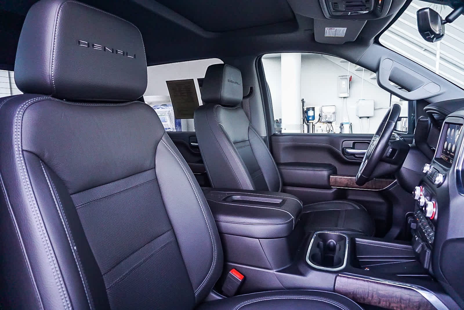 Thumbnail: 2022 GMC Sierra 2500 - 19