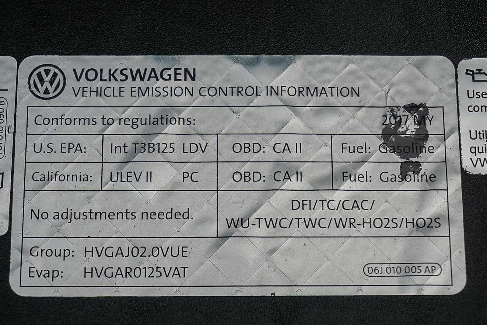 Thumbnail: 2017 Volkswagen Tiguan - 28