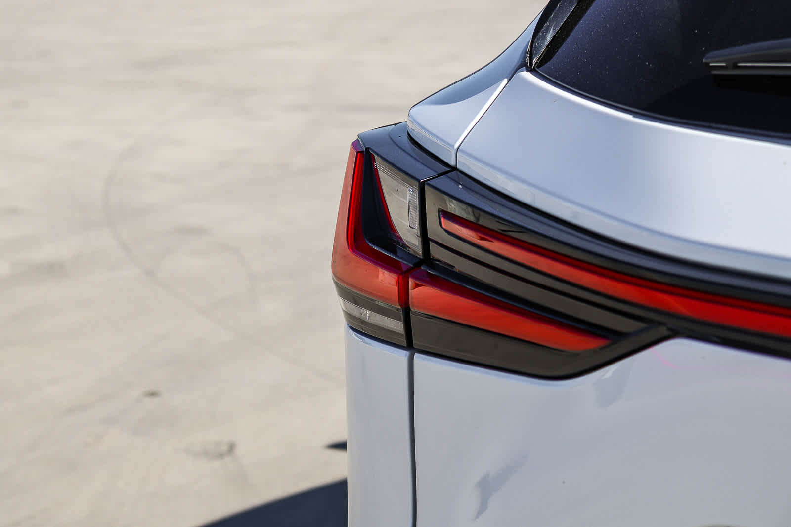 Thumbnail: 2025 Lexus ES - 10