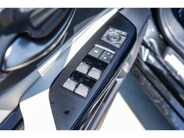 2025 Lexus ES Hybrid 300h 23