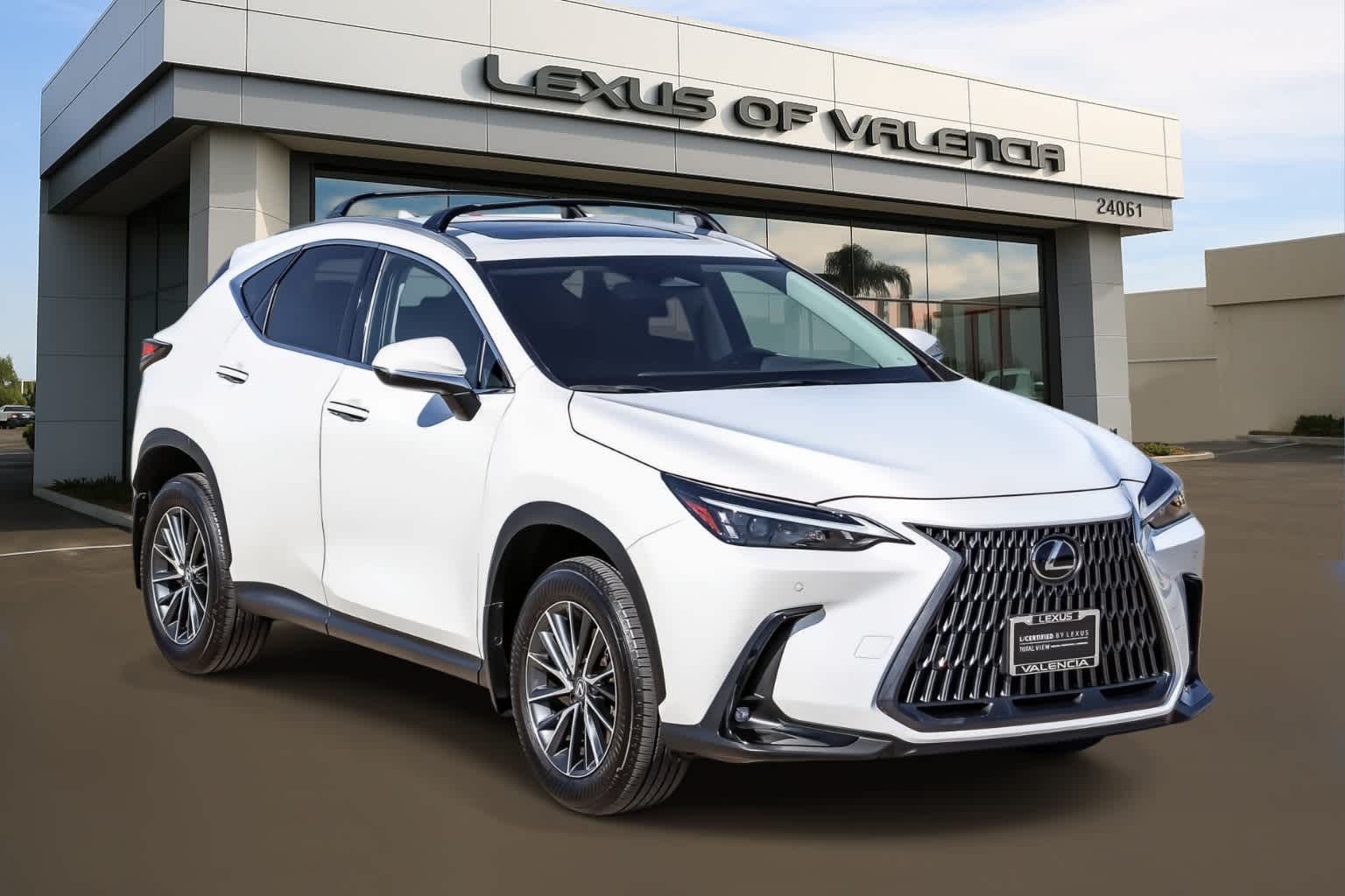 Thumbnail: 2025 Lexus ES - 4