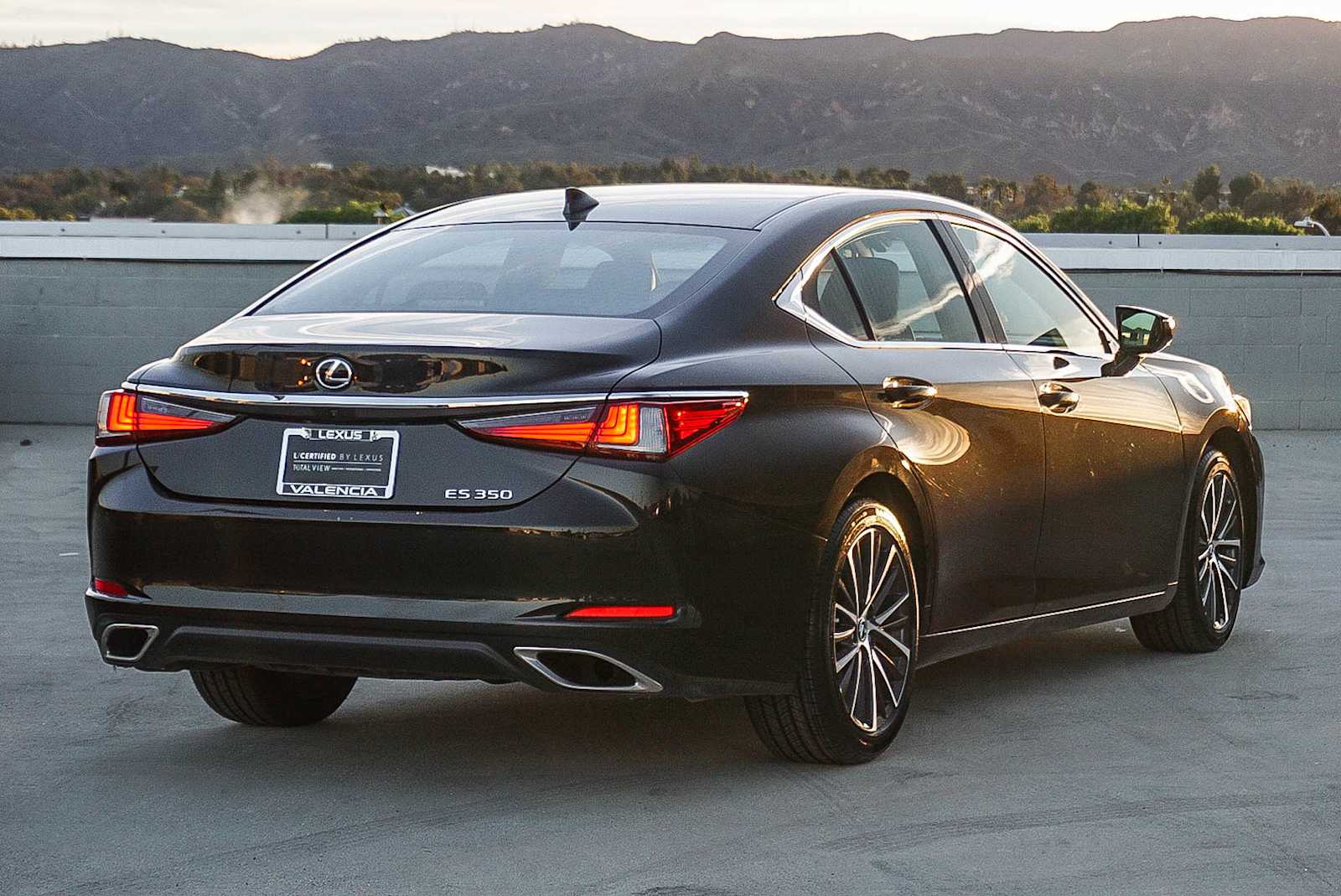 Thumbnail: 2025 Lexus ES - 6