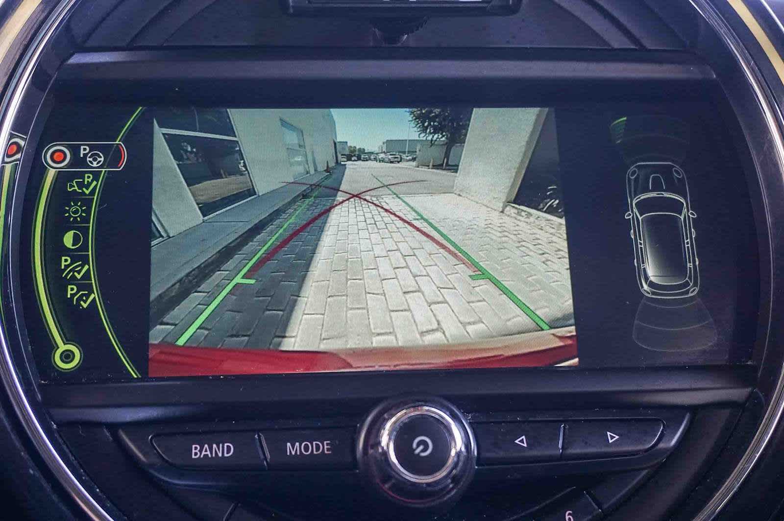 Thumbnail: 2018 MINI Cooper Hardtop - 23