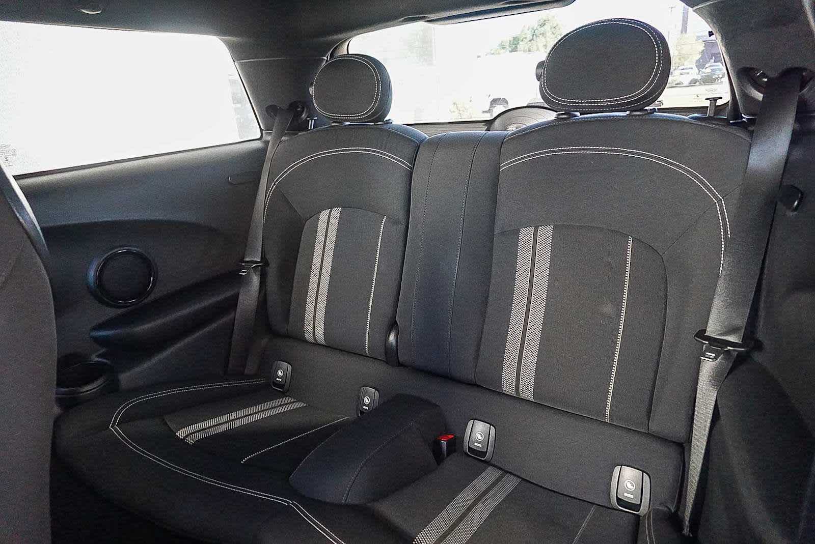 Thumbnail: 2021 MINI Cooper Hardtop - 19