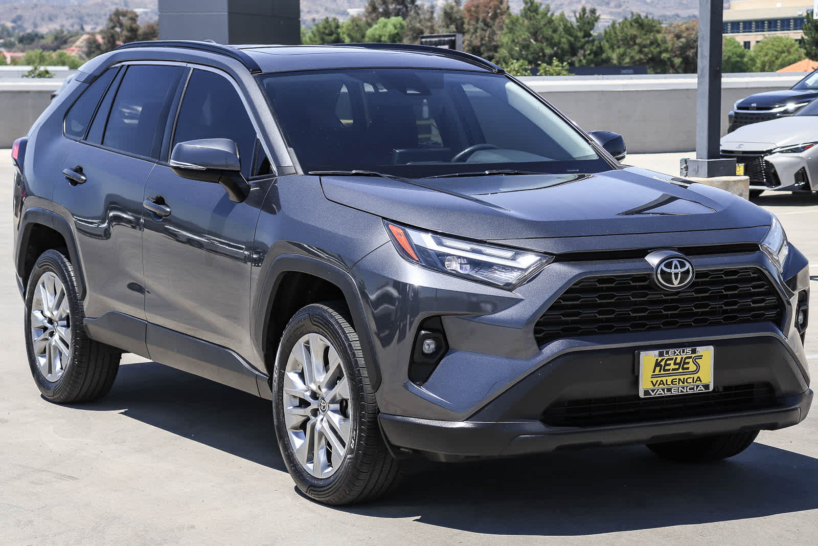 Thumbnail: 2022 Toyota RAV4 - 4