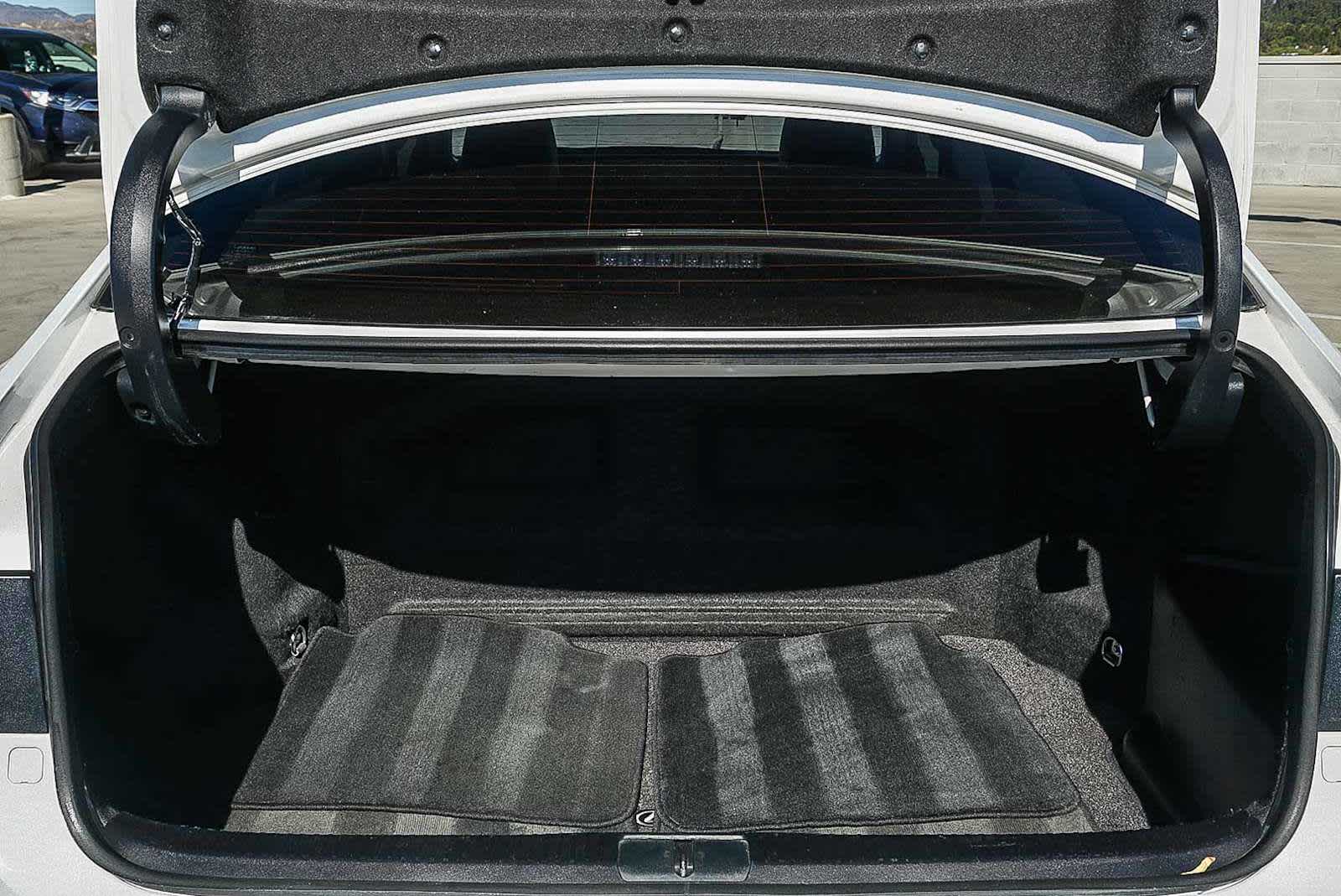 Thumbnail: 2016 Lexus ES - 25