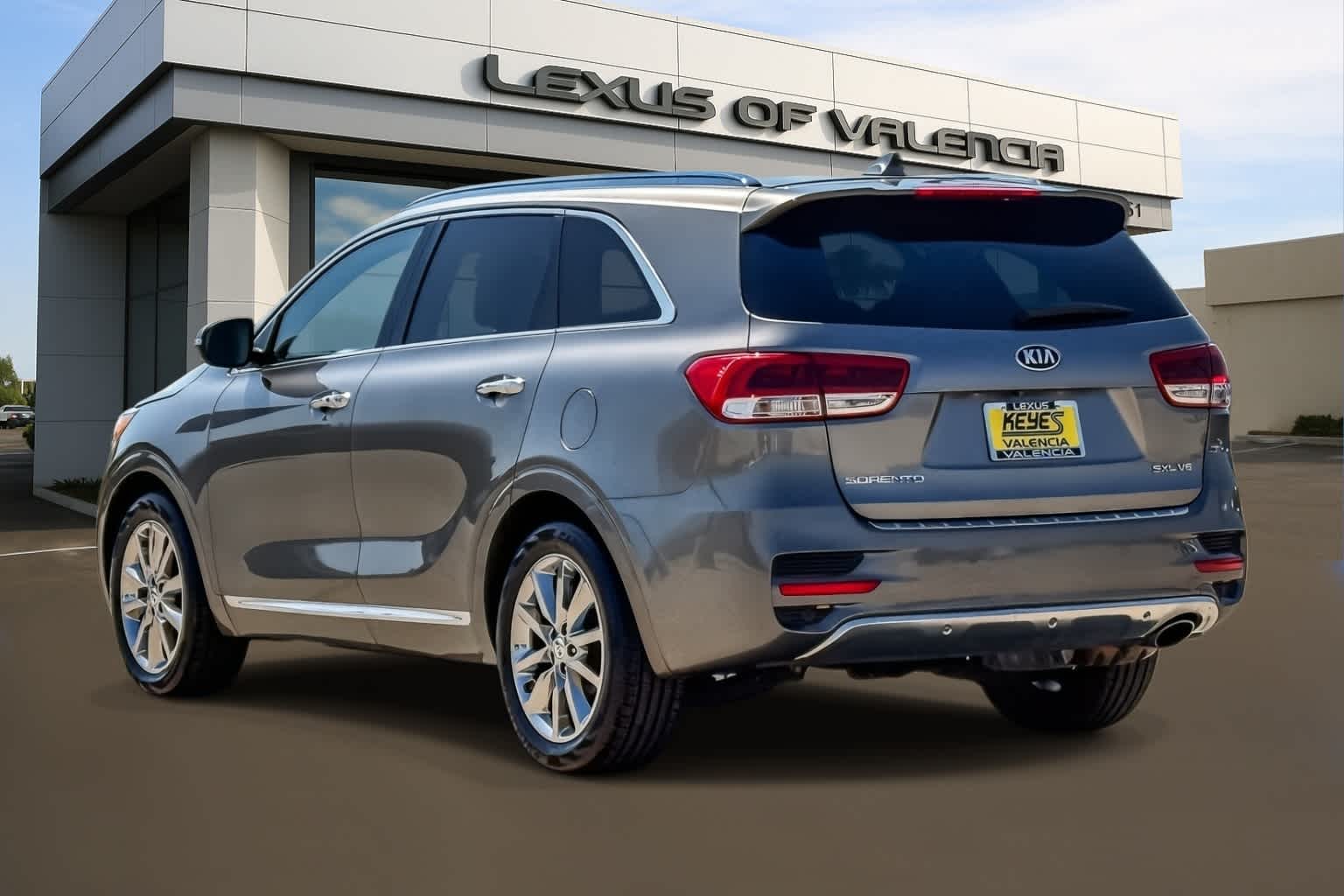Thumbnail: 2016 Kia Sorento - 2