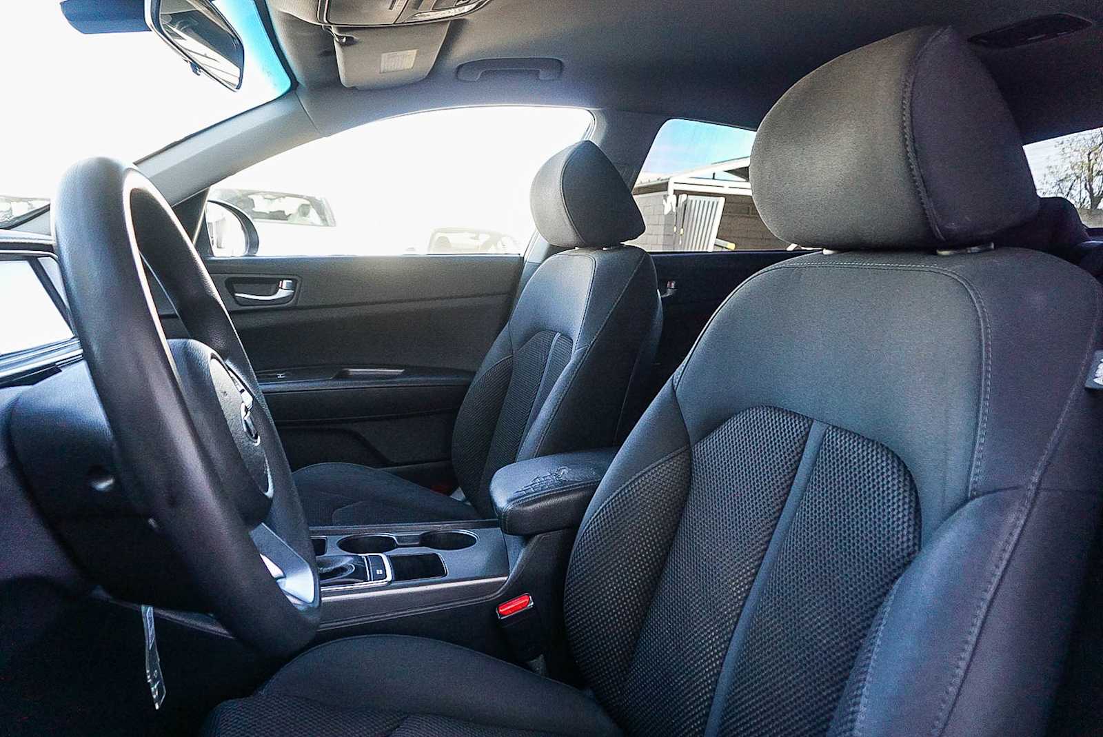 Thumbnail: 2020 Kia Optima - 17