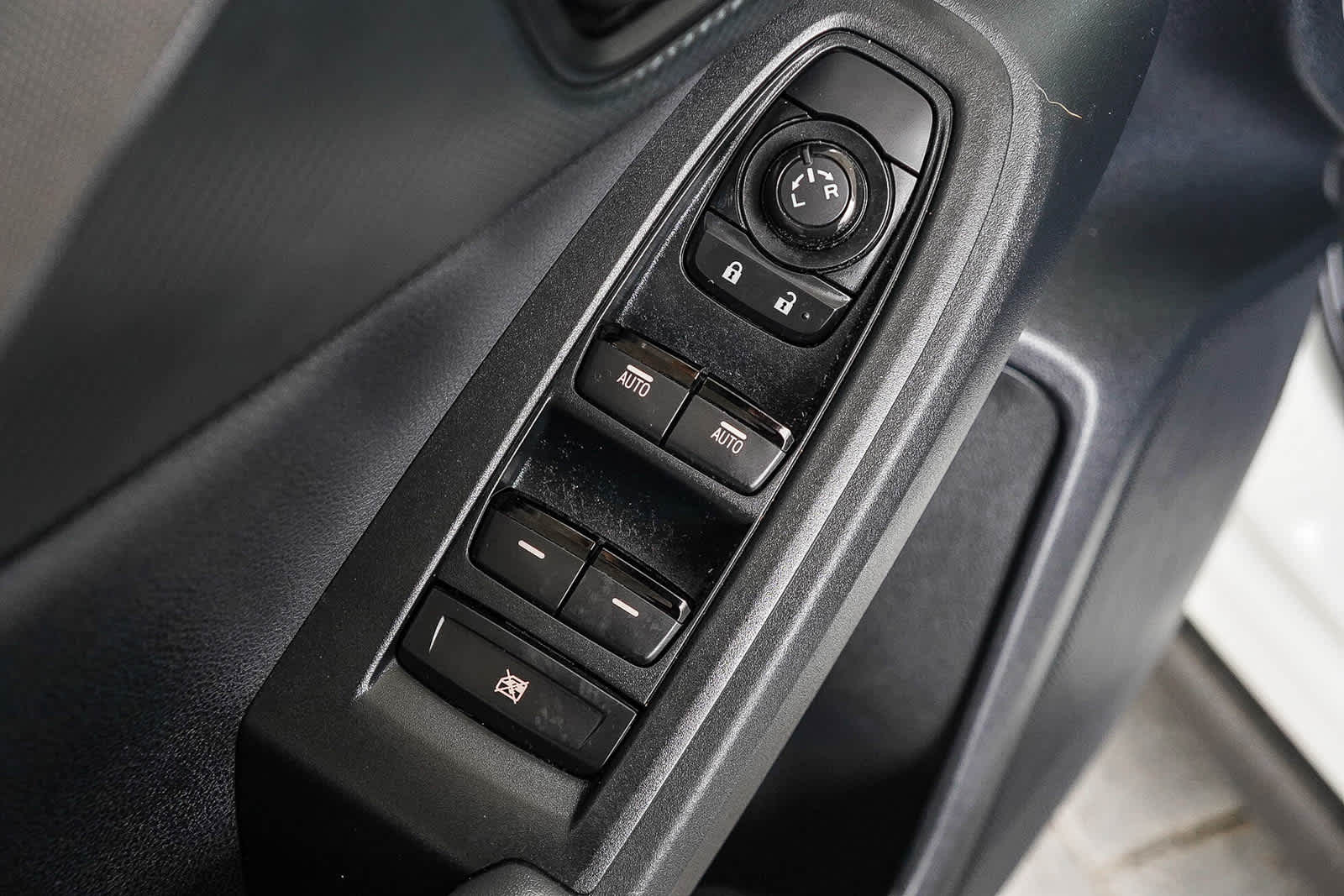 Thumbnail: 2024 Subaru Crosstrek - 25