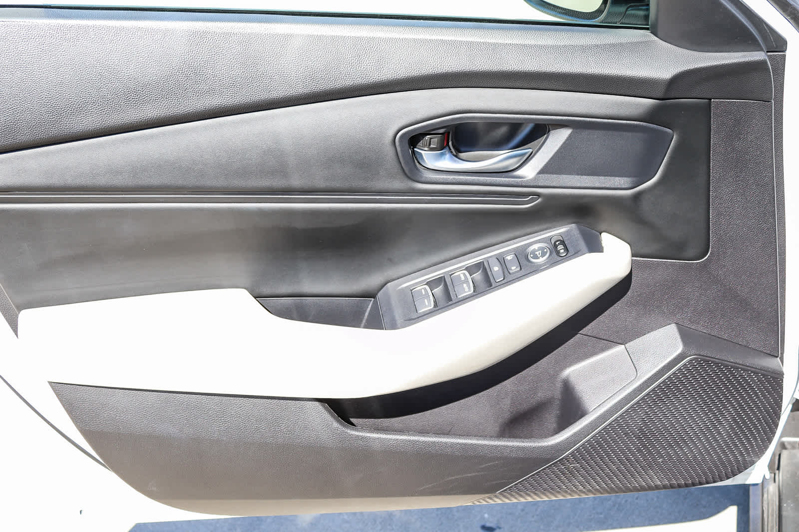 2024 Honda Accord EX - Photo 24