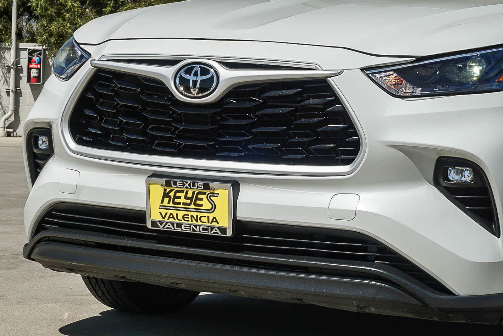 Thumbnail: 2023 Toyota Highlander - 7