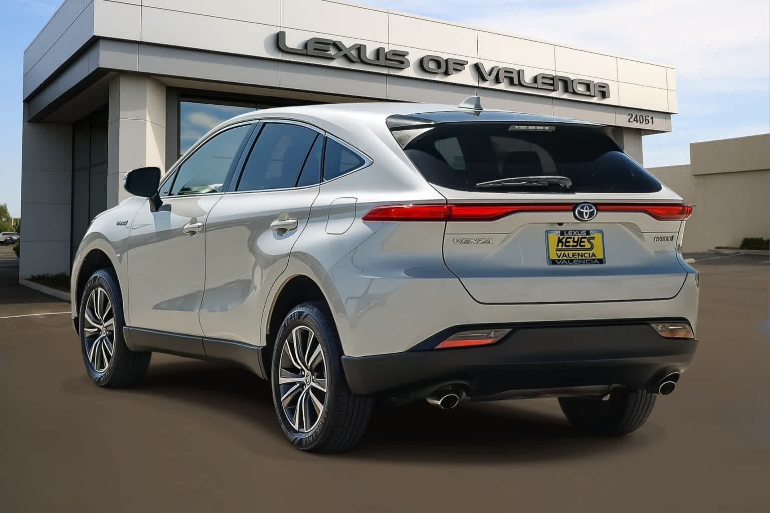 Thumbnail: 2021 Toyota Venza - 2