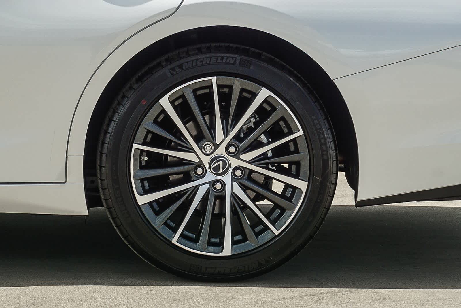 Thumbnail: 2025 Lexus ES - 12