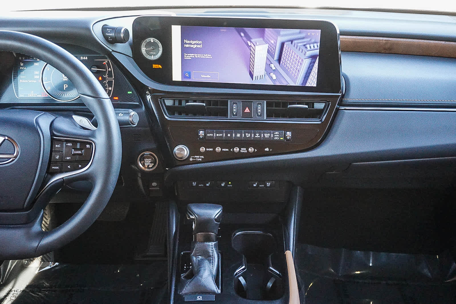 Thumbnail: 2023 Lexus ES - 12