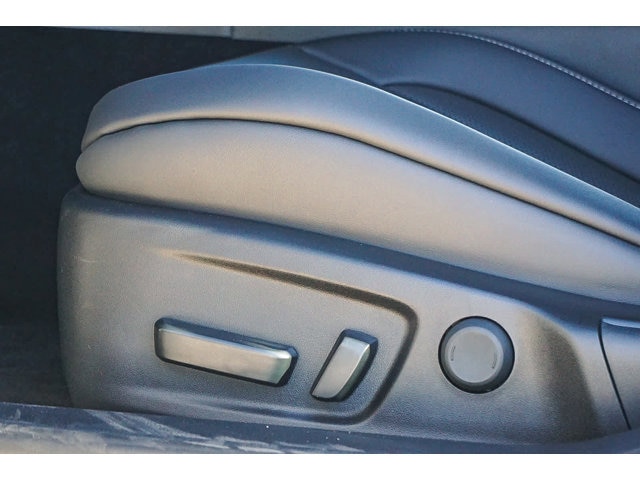 Thumbnail: 2025 Lexus IS - 21