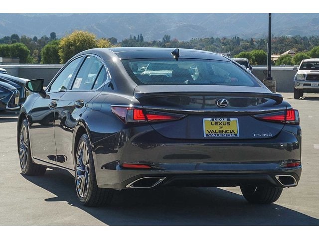 Thumbnail: 2025 Lexus ES - 3