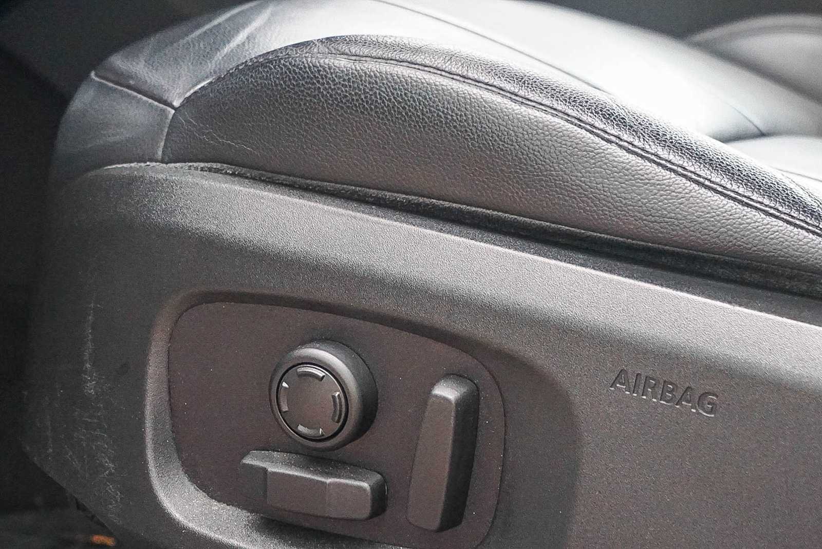 Thumbnail: 2018 Land Rover Range Rover Evoque - 22